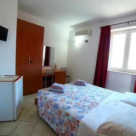 Maxpensione Bed & Breakfast Morciano di Leuca